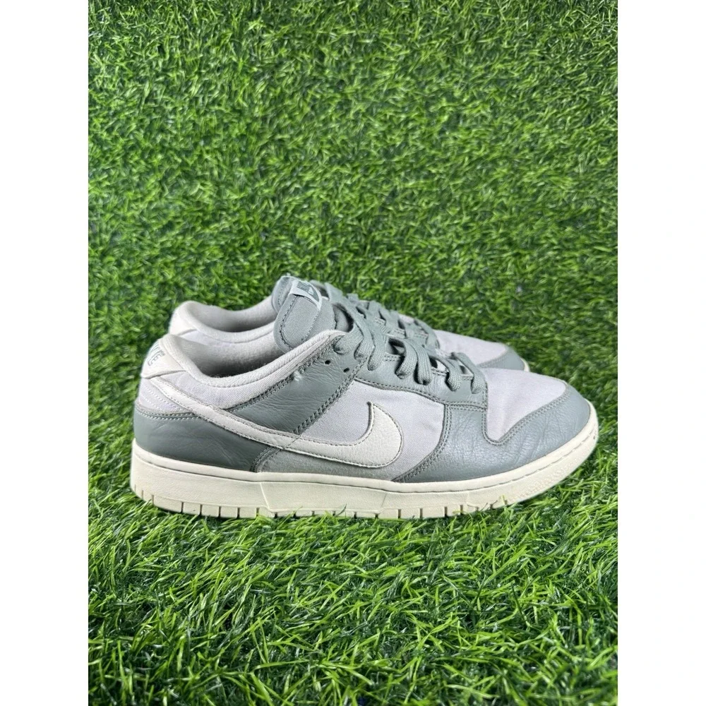 Nike Dunk Low DV7212-300 Green White Men’s Size 12 Pre-Owned